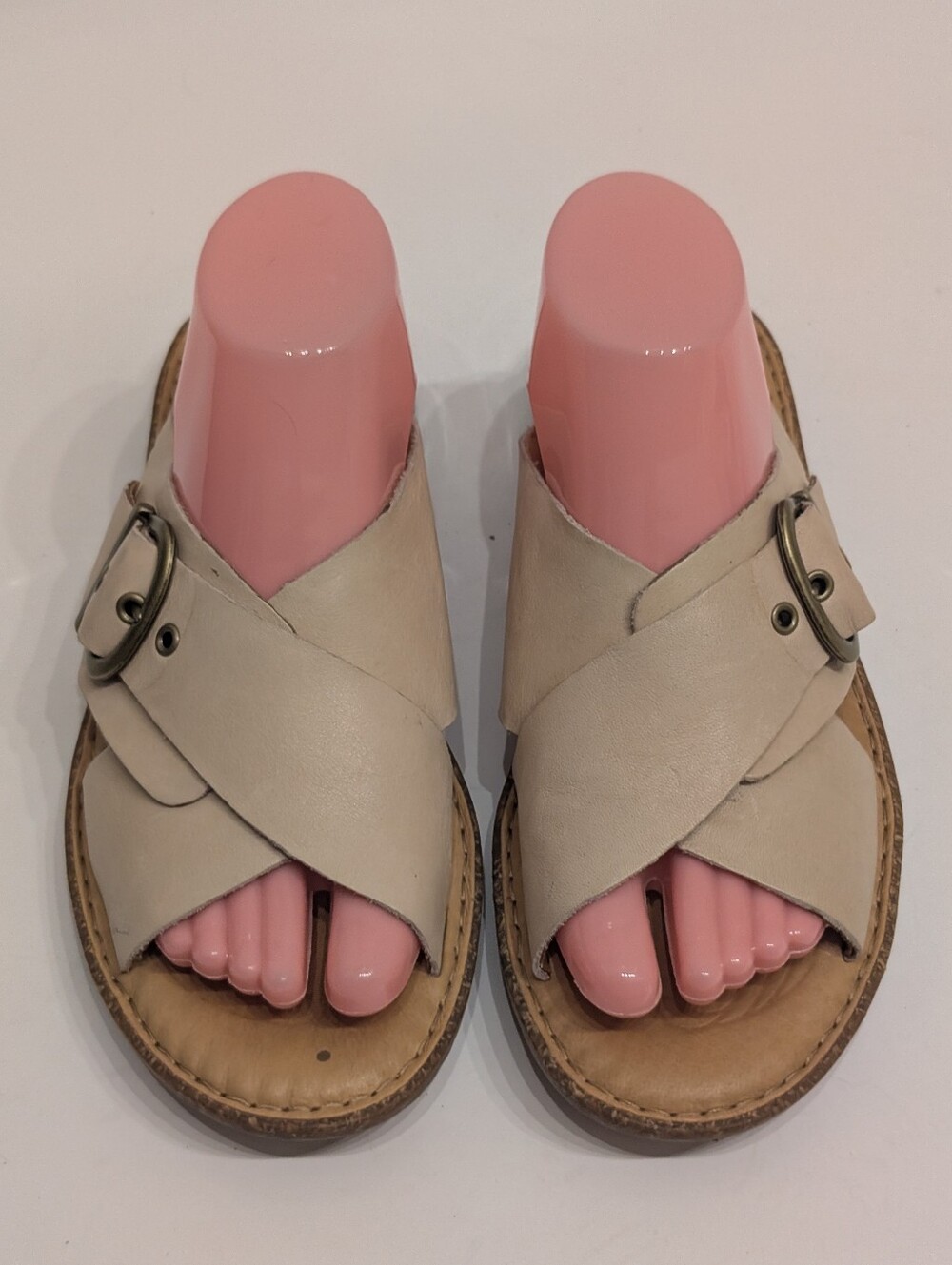 BORN Women's 9 Rio Sandals Slides Natural Beige Soft Leather Buckle